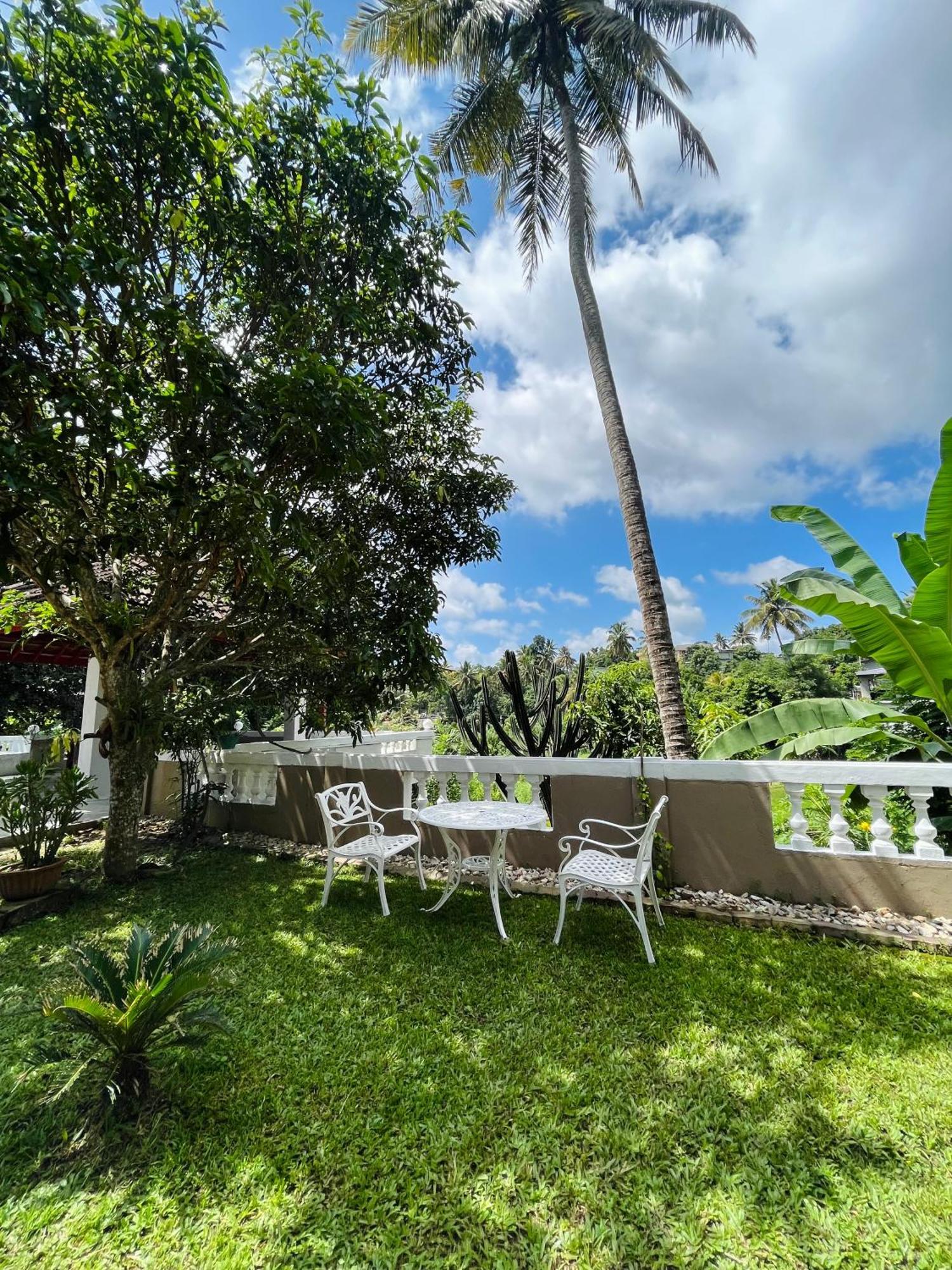 Kandy Living Homestay Exterior photo